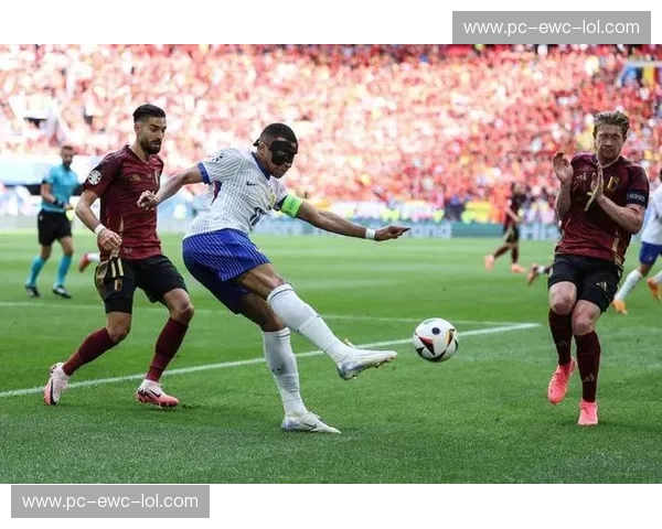 浪漫高卢雄鸡遇上铁血巴尔干之魂:法罗对决,一场关于尊严与奇迹的史诗博弈 浪漫高卢雄鸡遇上铁血巴尔干之魂:法罗对决,一场关于尊严与奇迹的史诗博弈