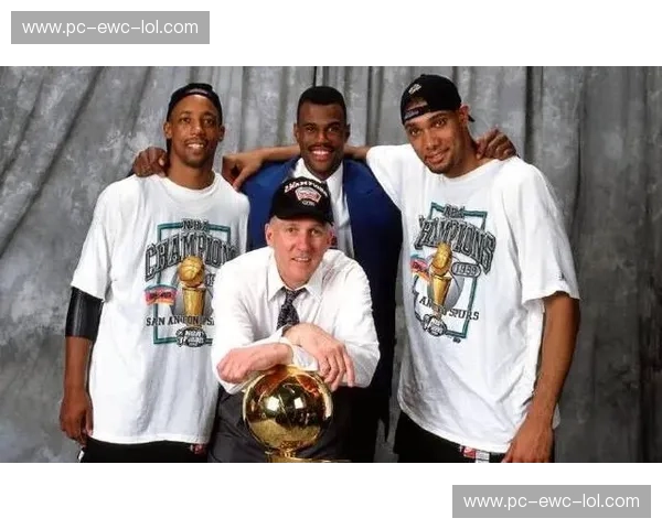 2004年12月10日：休斯顿的火箭与圣安东尼奥的马刺，一场宿命的对决